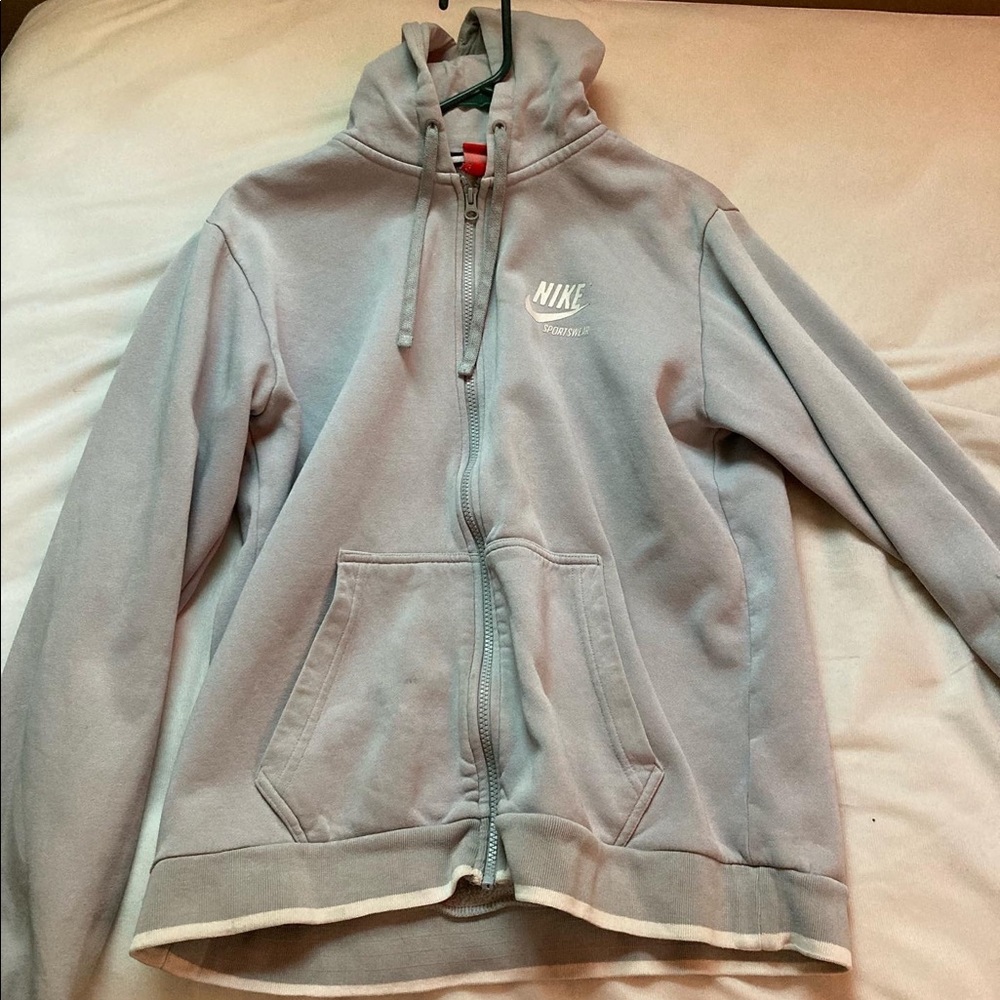 Collectible Nike Zip-up(Can’t find anywhere)